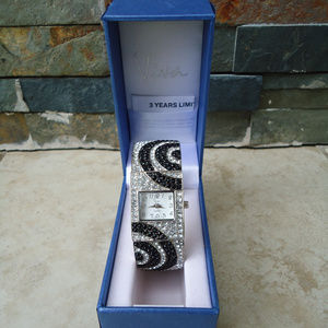 Women's Viva Quartz Analog Dial Watch (A313)